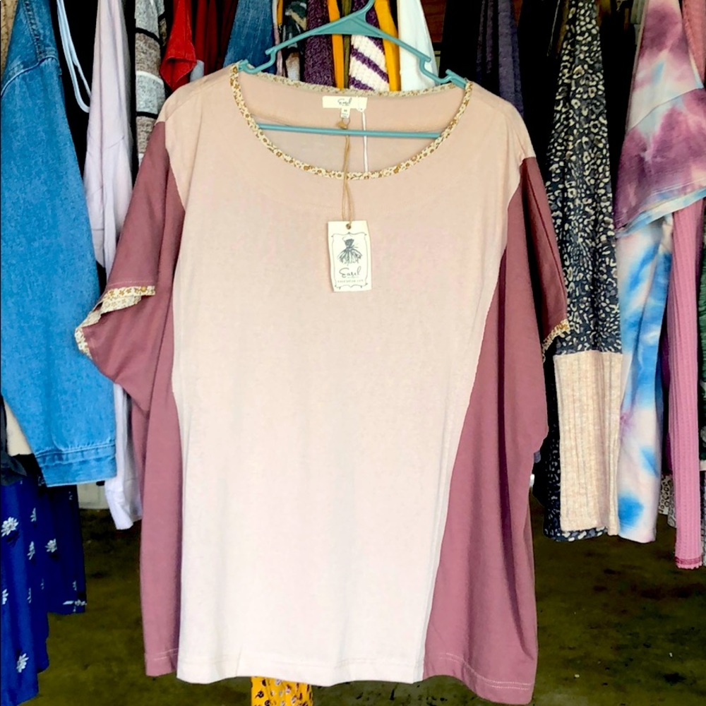 Easel Los Angeles top